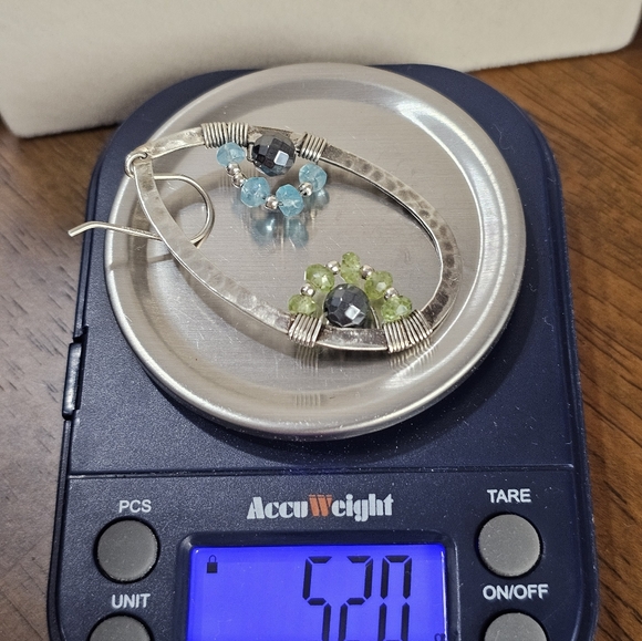 Silpada Teardrop Peridot Hematite Apatite 925 Earrings (With Flaw) - Picture 10 of 11